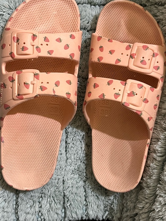 Freedom Moses Shoes - Women’s Strawberry Print Pink Slide Sandals